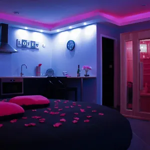 Hotel del amor Nuit Vip Sauna Privatif, Le Rove